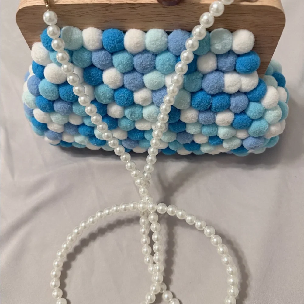 Handmade style pom